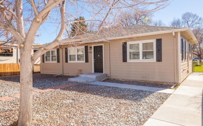 950 Carr St, Lakewood, Jefferson, Colorado, United States 80214, 2 Bedrooms Bedrooms, ,1 BathroomBathrooms,House,Sold!,Carr St,9674800