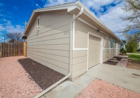 291 Elm St, Bennett, Adams, Colorado, United States 80102, 3 Bedrooms Bedrooms, ,2 BathroomsBathrooms,House,Sold!,Elm St,9674805