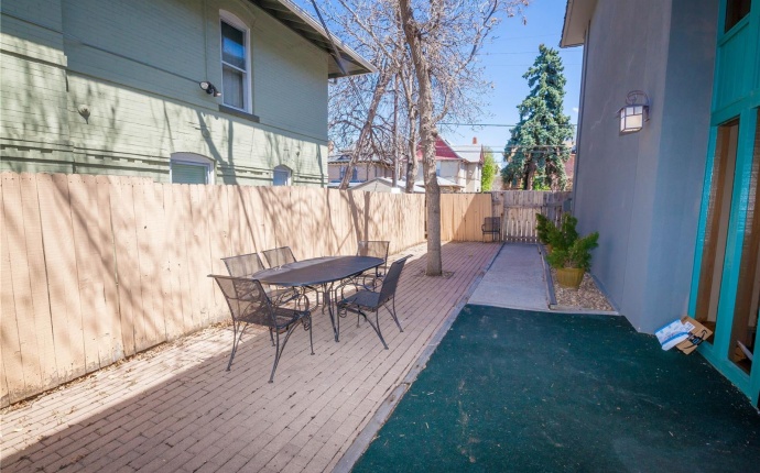 1410 York Street Unit #13, Denver, Denver, Colorado, United States 80206, 1 Bedroom Bedrooms, ,1 BathroomBathrooms,Townhome,Sold!,York Street Unit #13,9674809