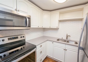 1410 York Street Unit #13, Denver, Denver, Colorado, United States 80206, 1 Bedroom Bedrooms, ,1 BathroomBathrooms,Townhome,Sold!,York Street Unit #13,9674809