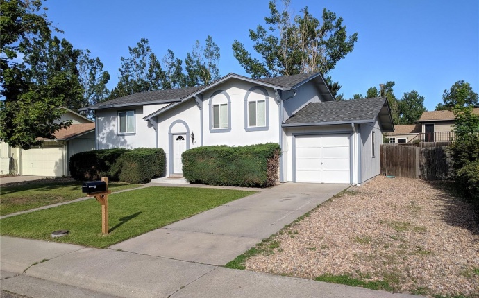 1562 S Titan Ct, Aurora, Arapahoe, Colorado, United States 80012, 4 Bedrooms Bedrooms, ,2 BathroomsBathrooms,House,Sold!,S Titan Ct,9674827