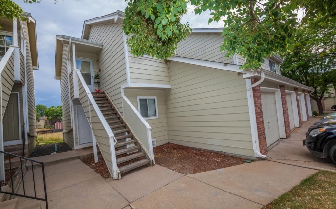 1331 S Cathay Ct #102, Aurora, Arapahoe, Colorado, United States 80017, 1 Bedroom Bedrooms, ,1 BathroomBathrooms,Townhome,Sold!,S Cathay Ct #102,9674853