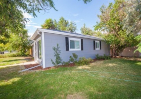 900 Victor Street, Aurora, Arapahoe, Colorado, United States 80011, 3 Bedrooms Bedrooms, ,2 BathroomsBathrooms,House,Sold!,Victor Street,9674857