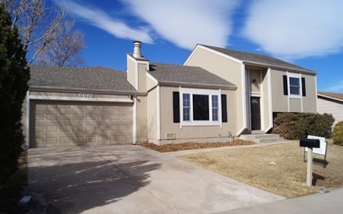 6619 S Dahlia Cir., Centennial, CO 80121