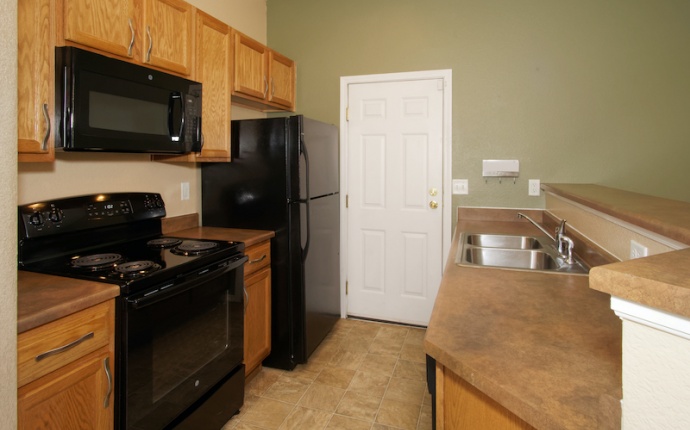 6725 S Winnipeg Circle Unit #106, Centennial, Arapahoe, Colorado, United States 80016, 2 Bedrooms Bedrooms, ,2 BathroomsBathrooms,Townhome,Sold!,S Winnipeg Circle Unit #106,9674971