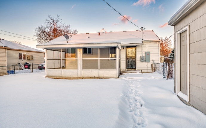 1749 Havana St, Aurora, Adams, Colorado, United States 80010, 3 Bedrooms Bedrooms, ,1 BathroomBathrooms,House,Sold!,Havana St,9675002