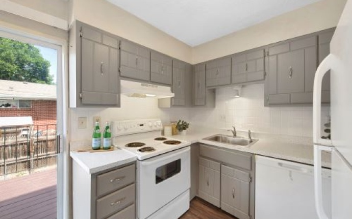 850 Utica Street Unit #B, Denver, Denver, Colorado, United States 80204, 3 Bedrooms Bedrooms, ,2 BathroomsBathrooms,Townhome,For Sale,Utica Street Unit #B,9675029