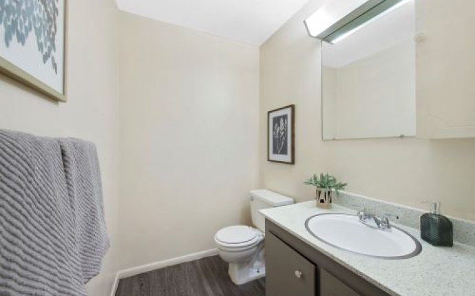 850 Utica Street Unit #B, Denver, Denver, Colorado, United States 80204, 3 Bedrooms Bedrooms, ,2 BathroomsBathrooms,Townhome,For Sale,Utica Street Unit #B,9675029