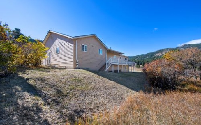 87 Elmgreen Lane, Jefferson, Colorado, United States 80439, 3 Bedrooms Bedrooms, ,2 BathroomsBathrooms,House,For Sale,Elmgreen Lane,9675031