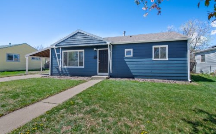 735 Iola Street, Aurora, Aurora, Colorado, United States 80010, 3 Bedrooms Bedrooms, ,1 BathroomBathrooms,House,Under Contract,Iola Street,9675035