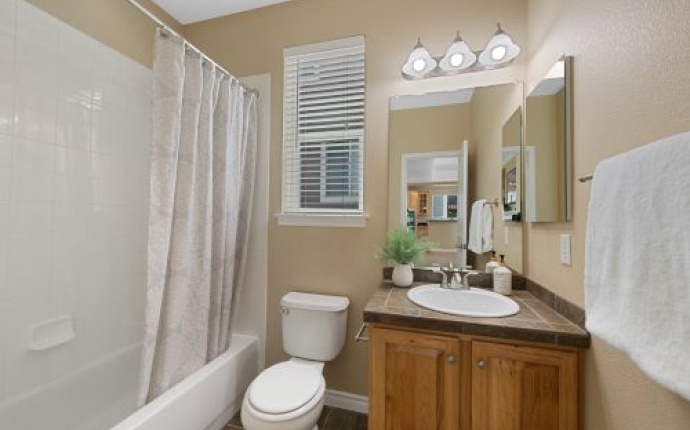 4821 Bluegate Drive, Highlands Ranch, Douglas, Colorado, United States 80130, 3 Bedrooms Bedrooms, ,3 BathroomsBathrooms,House,For Sale,Bluegate Drive,9675039
