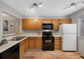 451 Wright Street, Lakewood, Jefferson, Colorado, United States 80228, 3 Bedrooms Bedrooms, ,3 BathroomsBathrooms,Townhome,Sold!,Unit #11,Wright Street,9675040