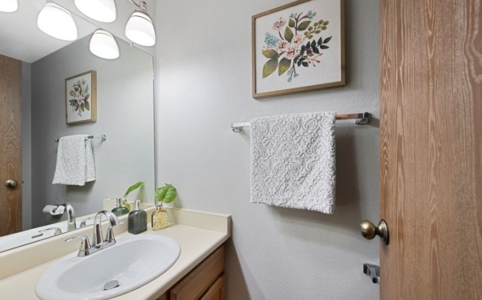 451 Wright Street, Lakewood, Jefferson, Colorado, United States 80228, 3 Bedrooms Bedrooms, ,3 BathroomsBathrooms,Townhome,Sold!,Unit #11,Wright Street,9675040