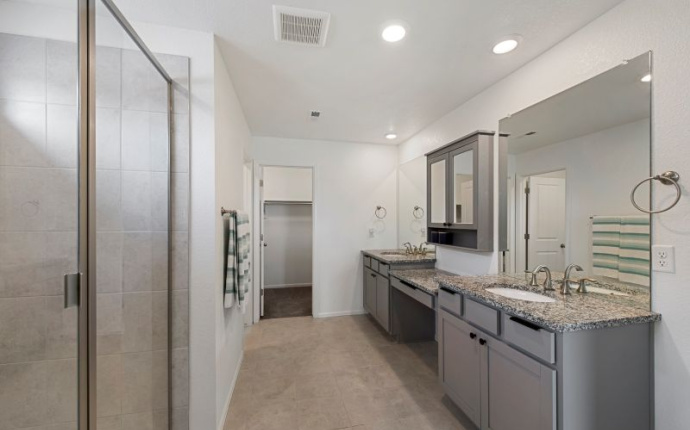 12826 Lake Port Street, Longmont, Weld, Colorado, United States 80504, 5 Bedrooms Bedrooms, ,4 BathroomsBathrooms,House,Sold!,Lake Port Street,9675041