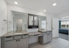 12826 Lake Port Street, Longmont, Weld, Colorado, United States 80504, 5 Bedrooms Bedrooms, ,4 BathroomsBathrooms,House,Sold!,Lake Port Street,9675041