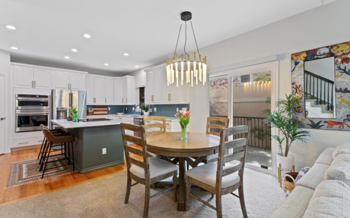 12054 E Lake Circle, Greenwood Village, Arapahoe, Colorado, United States 80111, 4 Bedrooms Bedrooms, ,3 BathroomsBathrooms,House,Sold!,E Lake Circle,9675042