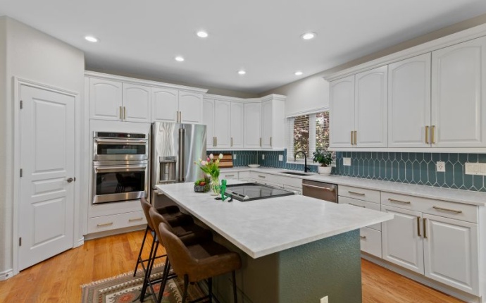 12054 E Lake Circle, Greenwood Village, Arapahoe, Colorado, United States 80111, 4 Bedrooms Bedrooms, ,3 BathroomsBathrooms,House,Sold!,E Lake Circle,9675042