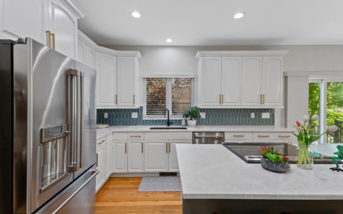 12054 E Lake Circle, Greenwood Village, Arapahoe, Colorado, United States 80111, 4 Bedrooms Bedrooms, ,3 BathroomsBathrooms,House,Sold!,E Lake Circle,9675042