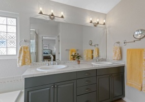 12054 E Lake Circle, Greenwood Village, Arapahoe, Colorado, United States 80111, 4 Bedrooms Bedrooms, ,3 BathroomsBathrooms,House,Sold!,E Lake Circle,9675042