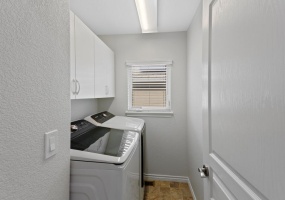 12054 E Lake Circle, Greenwood Village, Arapahoe, Colorado, United States 80111, 4 Bedrooms Bedrooms, ,3 BathroomsBathrooms,House,Sold!,E Lake Circle,9675042