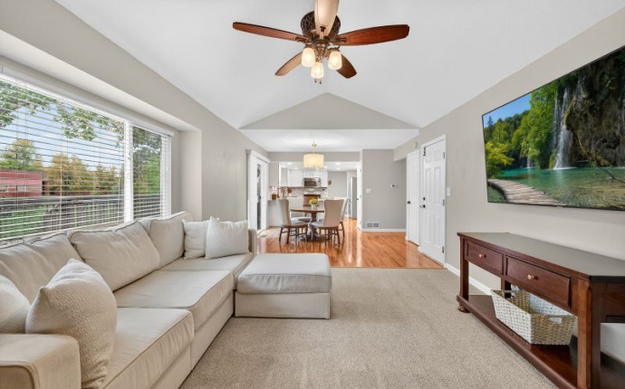 5547 S Kirk Circle, Centennial, Arapahoe, Colorado, United States 80015, 4 Bedrooms Bedrooms, ,4 BathroomsBathrooms,House,Sold!,S Kirk Circle,9675044