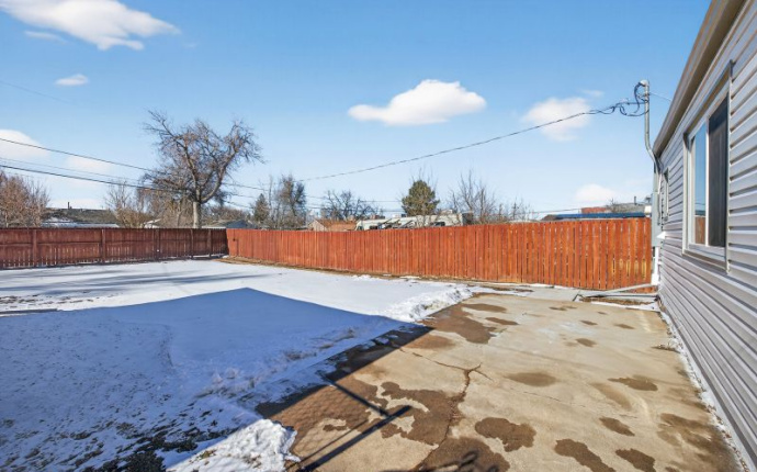 1341 Jamaica Street, Aurora, Aurora, Colorado, United States 80010, 3 Bedrooms Bedrooms, ,1 BathroomBathrooms,House,Under Contract,Jamaica Street,9675049