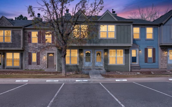 8188 S Fillmore Circle, Centennial, Arapahoe, Colorado, United States 80122, 2 Bedrooms Bedrooms, ,3 BathroomsBathrooms,Townhome,For Sale,8188,S Fillmore Circle,9675054