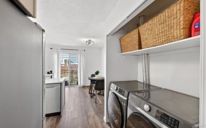 8188 S Fillmore Circle, Centennial, Arapahoe, Colorado, United States 80122, 2 Bedrooms Bedrooms, ,3 BathroomsBathrooms,Townhome,For Sale,8188,S Fillmore Circle,9675054