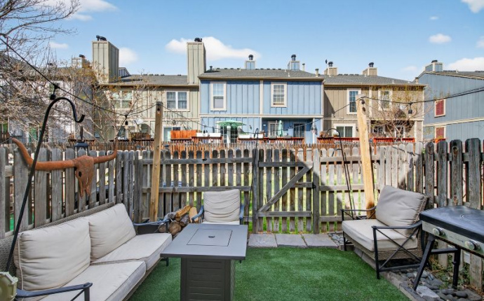 8188 S Fillmore Circle, Centennial, Arapahoe, Colorado, United States 80122, 2 Bedrooms Bedrooms, ,3 BathroomsBathrooms,Townhome,For Sale,8188,S Fillmore Circle,9675054