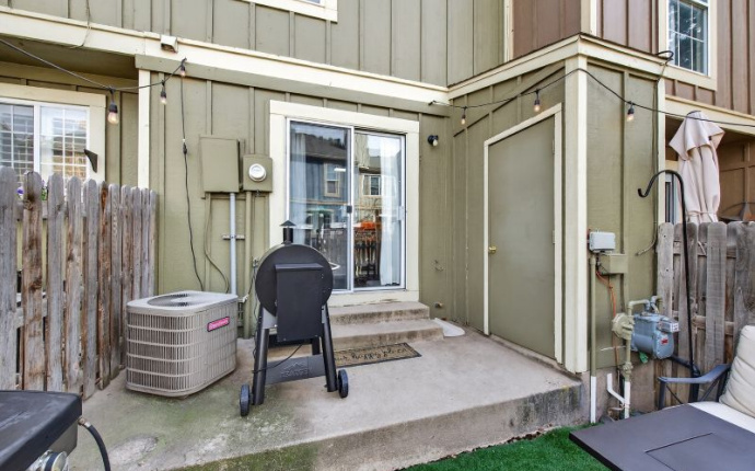 8188 S Fillmore Circle, Centennial, Arapahoe, Colorado, United States 80122, 2 Bedrooms Bedrooms, ,3 BathroomsBathrooms,Townhome,For Sale,8188,S Fillmore Circle,9675054