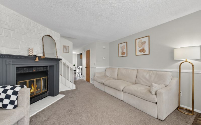 8188 S Fillmore Circle, Centennial, Arapahoe, Colorado, United States 80122, 2 Bedrooms Bedrooms, ,3 BathroomsBathrooms,Townhome,For Sale,8188,S Fillmore Circle,9675054