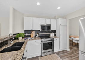 9792 Sydney Lane, Highlands Ranch, Douglas, Colorado, United States 80130, 3 Bedrooms Bedrooms, ,4 BathroomsBathrooms,House,For Sale,Sydney Lane,9675055