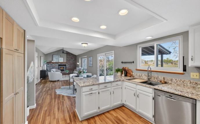 5465 S Kirk Circle, Centennial, Arapahoe, Colorado, United States 80015, 3 Bedrooms Bedrooms, ,3 BathroomsBathrooms,House,For Sale,S Kirk Circle,9675056