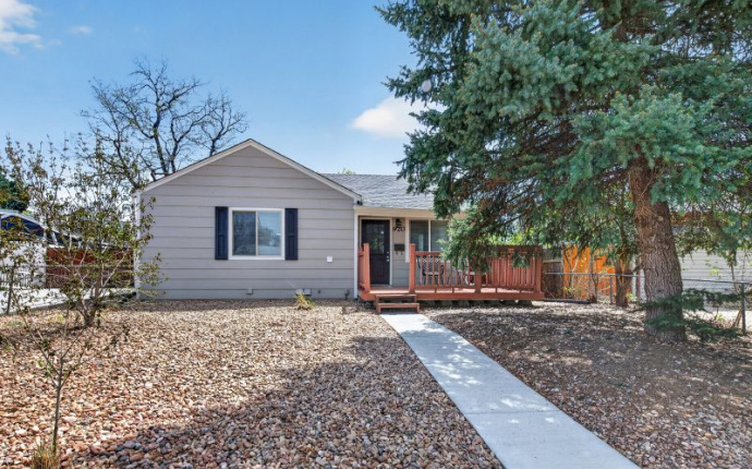 920 N Moline Street, Aurora, Arapahoe, Colorado, United States 80010, 3 Bedrooms Bedrooms, ,2 BathroomsBathrooms,House,Under Contract,N Moline Street,9675057