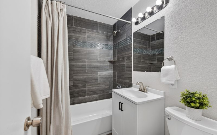 920 N Moline Street, Aurora, Arapahoe, Colorado, United States 80010, 3 Bedrooms Bedrooms, ,2 BathroomsBathrooms,House,Under Contract,N Moline Street,9675057