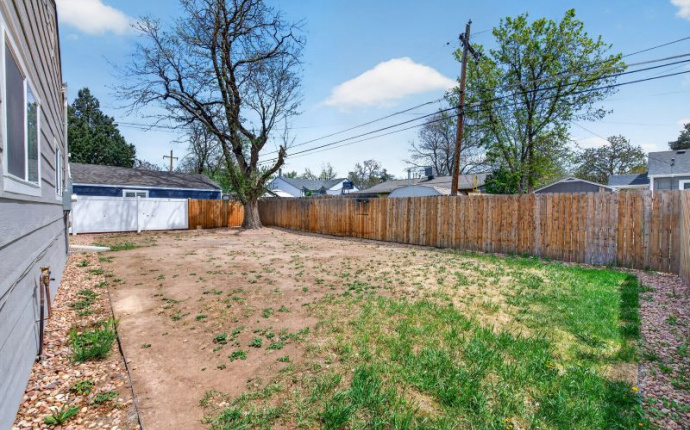 920 N Moline Street, Aurora, Arapahoe, Colorado, United States 80010, 3 Bedrooms Bedrooms, ,2 BathroomsBathrooms,House,Under Contract,N Moline Street,9675057