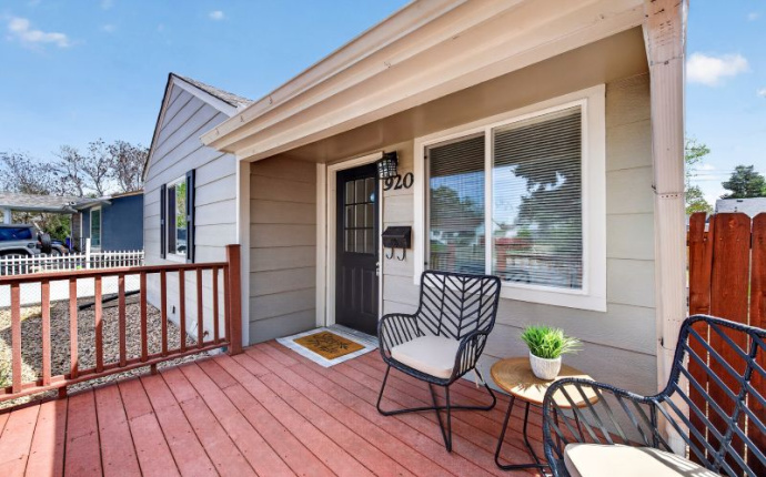 920 N Moline Street, Aurora, Arapahoe, Colorado, United States 80010, 3 Bedrooms Bedrooms, ,2 BathroomsBathrooms,House,Under Contract,N Moline Street,9675057