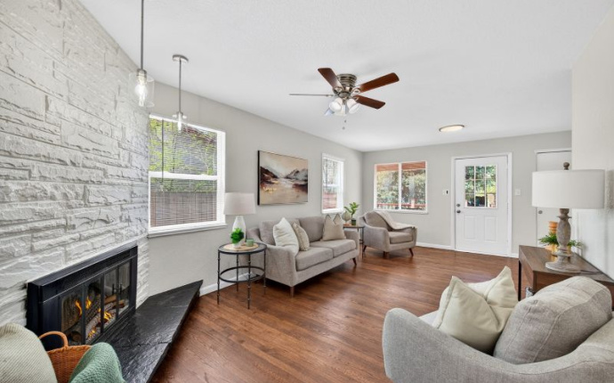 920 N Moline Street, Aurora, Arapahoe, Colorado, United States 80010, 3 Bedrooms Bedrooms, ,2 BathroomsBathrooms,House,Under Contract,N Moline Street,9675057