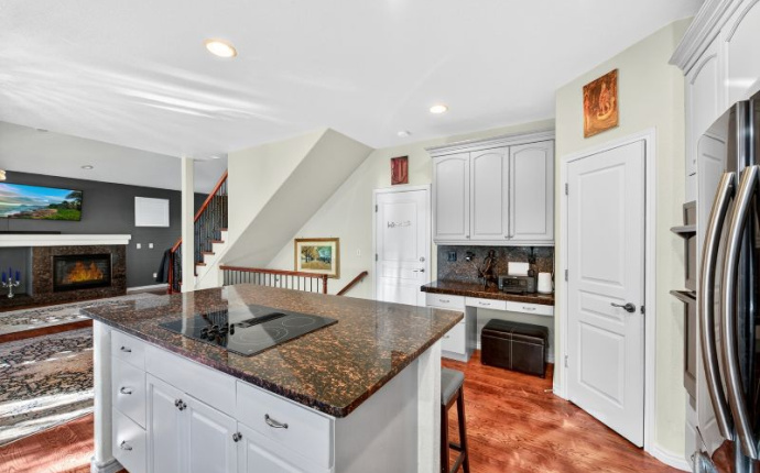 12056 E Lake Circle, Arapahoe, Colorado, United States, 3 Bedrooms Bedrooms, ,4 BathroomsBathrooms,House,For Sale,E Lake Circle,9675059 12056 E Lake Circle, Arapahoe, Colorado, United States, 3 Bedrooms Bedrooms, ,4 BathroomsBathrooms,House,For Sale,E Lake Circle,9675059