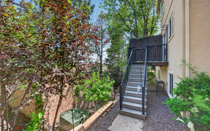 12056 E Lake Circle, Arapahoe, Colorado, United States, 3 Bedrooms Bedrooms, ,4 BathroomsBathrooms,House,For Sale,E Lake Circle,9675059 12056 E Lake Circle, Arapahoe, Colorado, United States, 3 Bedrooms Bedrooms, ,4 BathroomsBathrooms,House,For Sale,E Lake Circle,9675059