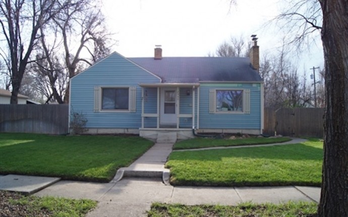 2440 Kendall St., Edgewater, CO  80214