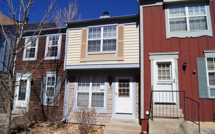 2 Bedrooms, House, Sold!, E Hoye Dr, 2 Bathrooms, Listing ID 9673946, Aurora, Arapahoe, Colorado, United States, 80012,