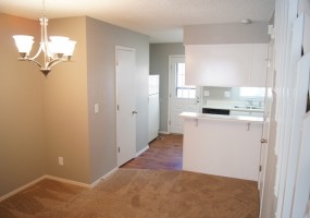 2 Bedrooms, House, Sold!, E Hoye Dr, 2 Bathrooms, Listing ID 9673946, Aurora, Arapahoe, Colorado, United States, 80012,