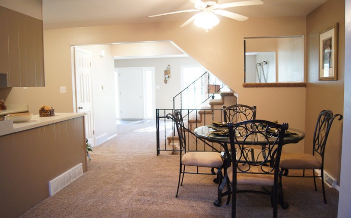 2 Bedrooms, Townhome, Sold!, Oakland Ct, 2 Bathrooms, Listing ID 5524412, Aurora, Arapahoe, Colorado, United States, 80011,