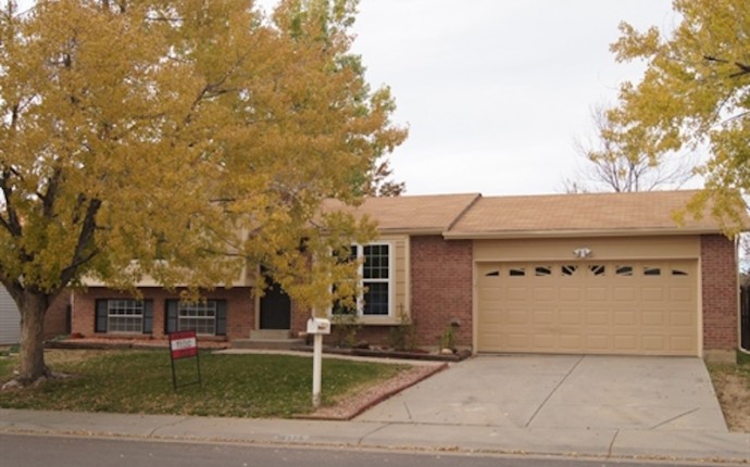 18329 E Iowa Dr., Aurora, CO  80017