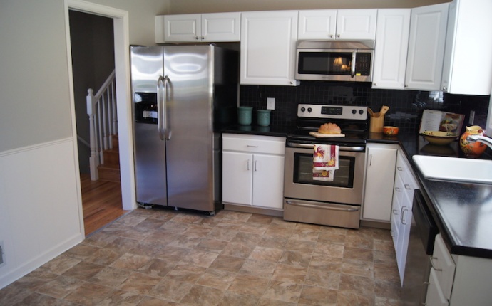 4 Bedrooms, House, Sold!, W 106th Ave, 2 Bathrooms, Listing ID 9674141, Northglenn, Adams, Colorado, United States, 80234,