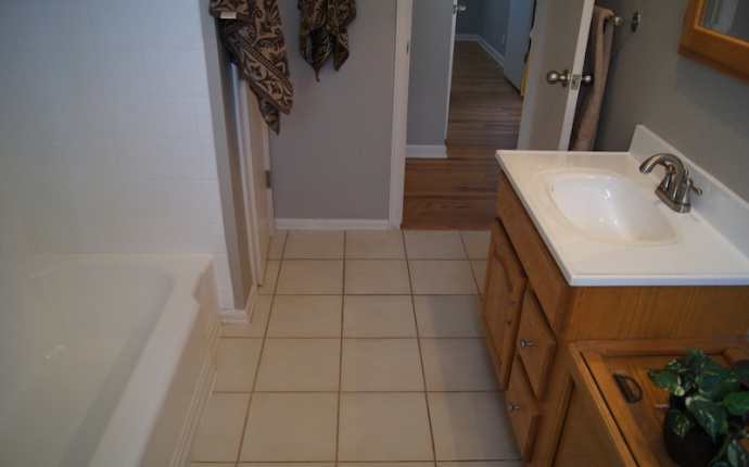 4 Bedrooms, House, Sold!, W 106th Ave, 2 Bathrooms, Listing ID 9674141, Northglenn, Adams, Colorado, United States, 80234,