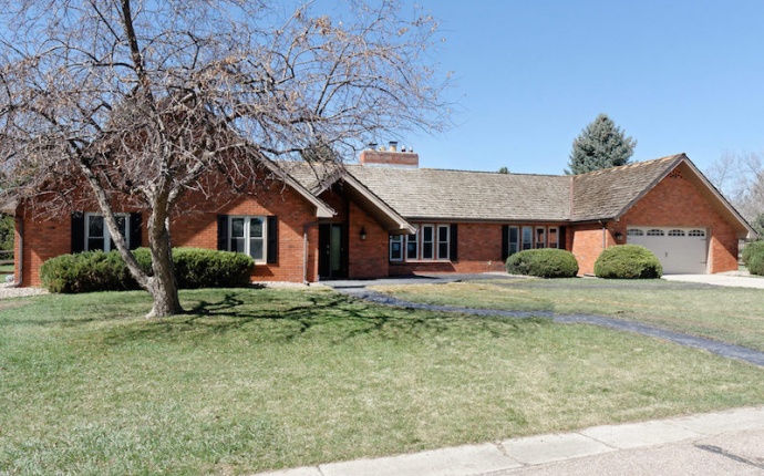 4 Bedrooms, House, Sold!, Wood Sorrel Dr, 3 Bathrooms, Listing ID 9674142, Littleton, Arapahoe, Colorado, United States, 80123,