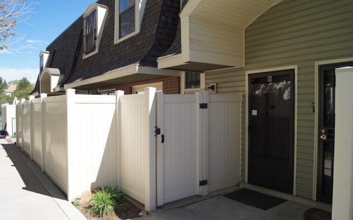 2 Bedrooms, Townhome, Sold!, E Wyoming Dr #B, 3 Bathrooms, Listing ID 9674154, Aurora, Arapahoe, Colorado, United States, 80017,