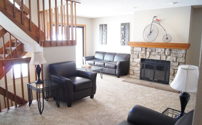 2 Bedrooms, Townhome, Sold!, E Wyoming Dr #B, 3 Bathrooms, Listing ID 9674154, Aurora, Arapahoe, Colorado, United States, 80017,